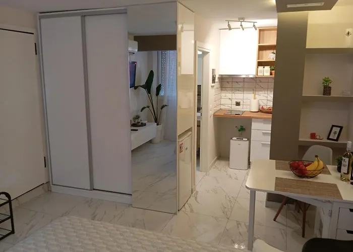 Athina&andrea's Home2 *